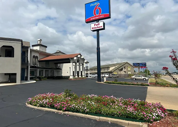 Hotel 6 Ok