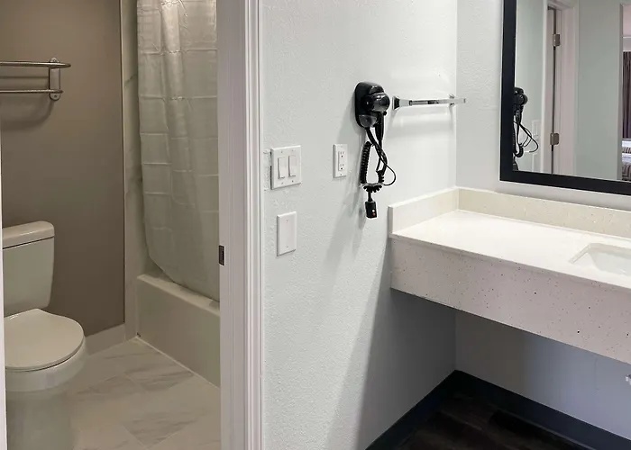 Hotel 6 Ok Tulsa