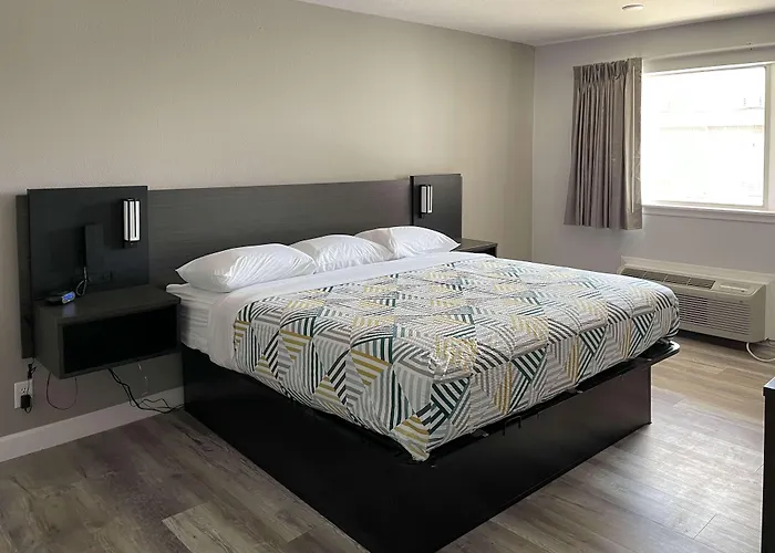 6 Ok Hotel Tulsa