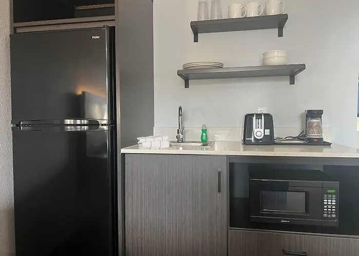 Hotel 6 Ok 2*
